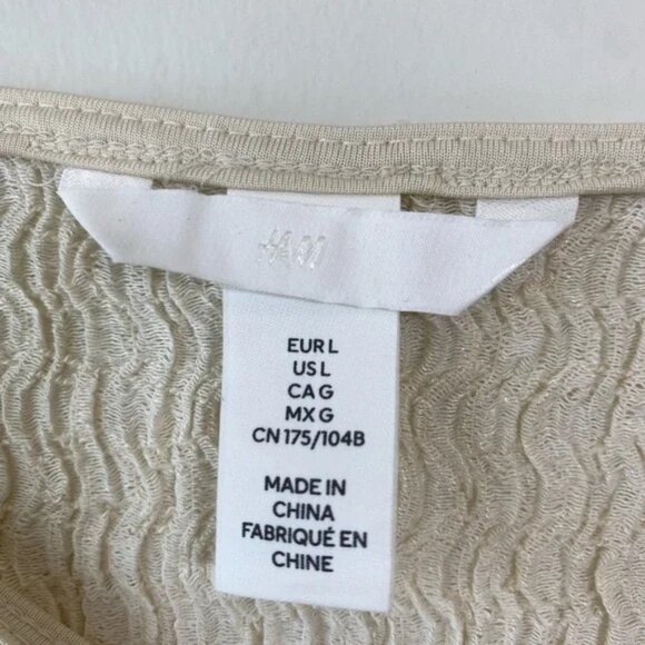 H&M Off White Textured Women's Sleeveless Blouse - Picture 5 of 6